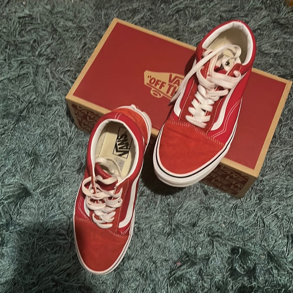 Red Old Skool vans size 10 women, comes with original box